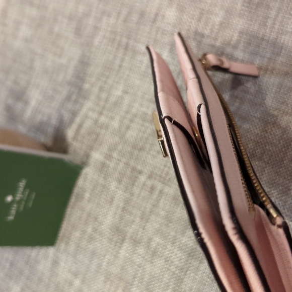 Kate Spade Staci Bi-Fold Pink Wallet EUC - Picture 12 of 13